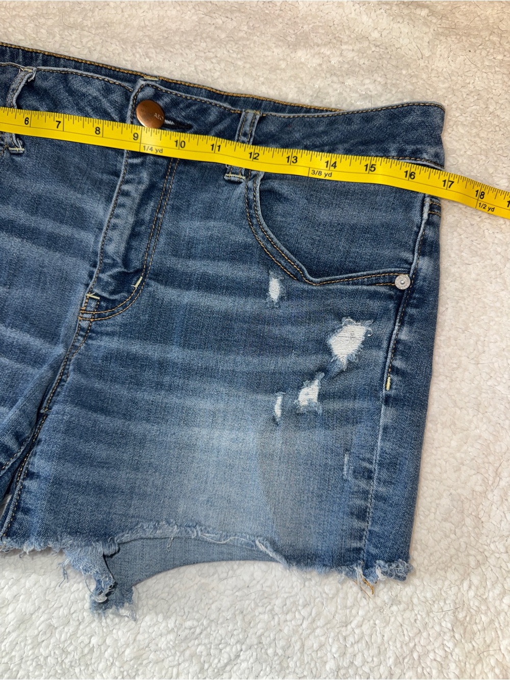 American Eagle Outfitters Super Stretch Denim Midi Shorts, distressed sz 14 - Picture 5 of 9
